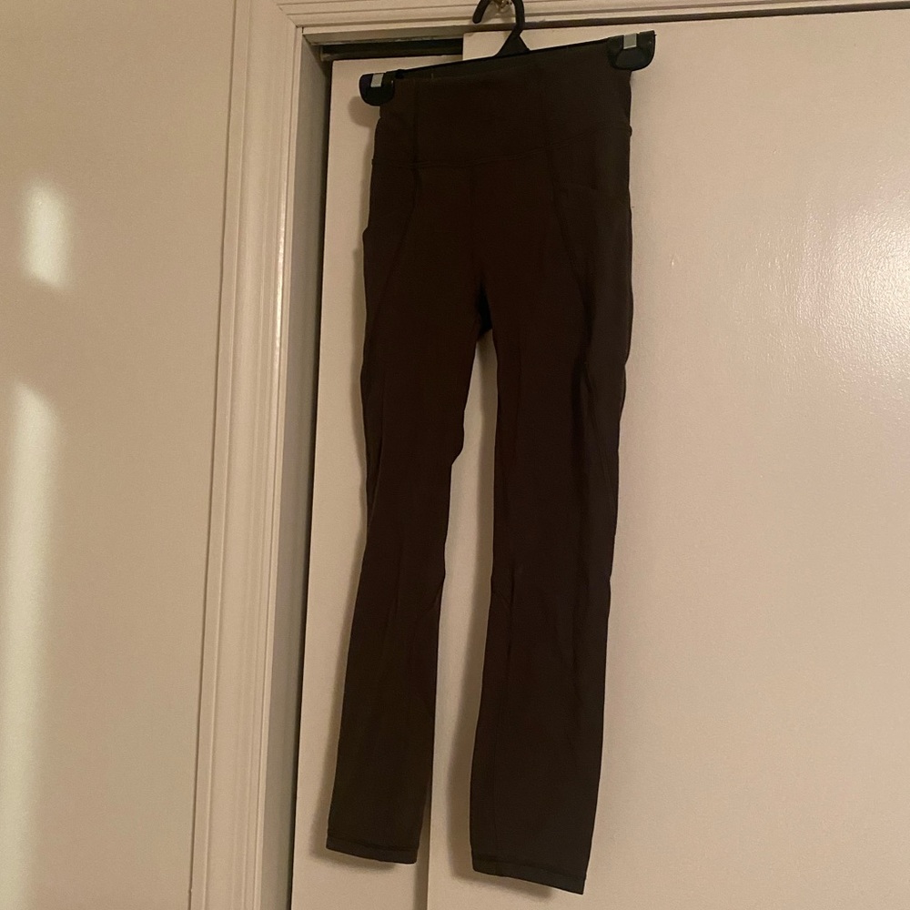 lululemon cropped leggings